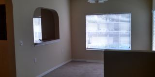 Beautiful 3 Bedroom 2.5 Bath Townhome in Lakeside Village!! Gallery 10