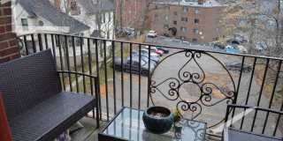 Nice 1 bed in Allston Gallery 14