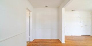 4950 Newcastle Avenue Gallery 10