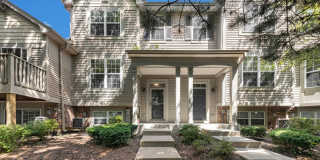 Grayslake Rental!  2 Bedroom 2.5 Bathroom Townhome!  Cherry Creek Subdivision! Gallery 1
