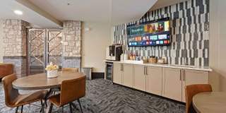 Fitzhugh Urban Flats Gallery 13