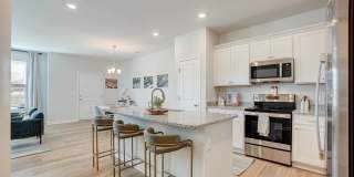 Hudson at Georgia's Landing Gallery 10