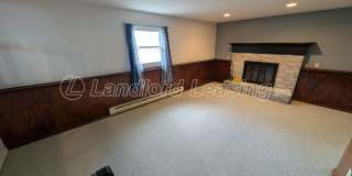 Spacious Elyria Split-Level Near LCCC with Fireplace & Fenced Yard Gallery 10