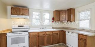 Charming 3-Bedroom, 2-Bath Home with Large Yard and Detached 2-Car Garage Gallery 1