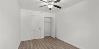 501 N Barry Avenue unit: 2C Gallery 10