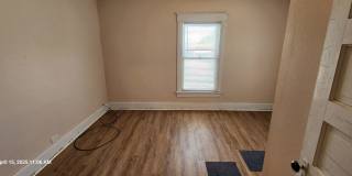 Spacious 3BR, 2BTH with parking off street Gallery 12