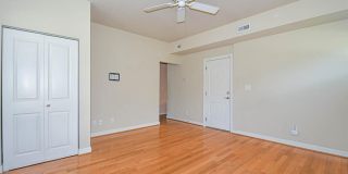 5528 Waterman Boulevard Gallery 2