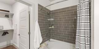 The Ian Apartments Gallery 22
