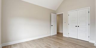 114 Sandy Springs Road Gallery 40