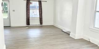 126 Poplar St Gallery 3