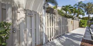 612 Executive Center Drive Gallery 2