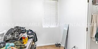 898 E 700 N Gallery 10