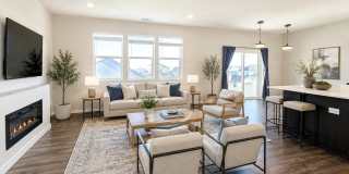 Spacious 5-Bedroom West Richland Home with Bonus Living Space! Gallery 1