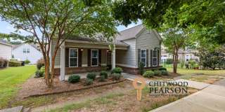 Spacious 5BR Home Walkable to Downtown Fayetteville Gallery 1