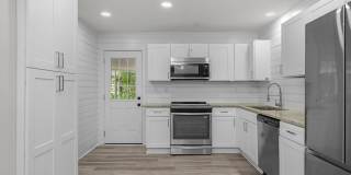 Beautifully Updated Home with a Versatile Florida Room & Spacious Backyard Gallery 7