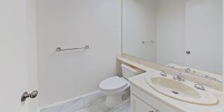 2/Bedroom Townhome in West Hills! Gallery 20