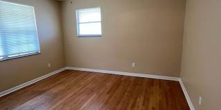 3617 1/2 North Drexel Boulevard Gallery 15