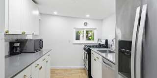 71 NE 46th St Gallery 33