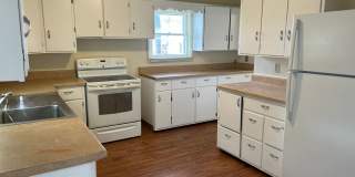 Charming, Single Family Home for Rent Gallery 9