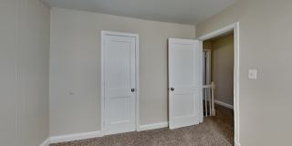 1917 Searles Road Gallery 12