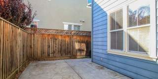 Beautiful and Spacious 3BR 2.5BA Single Family Home Gallery 19