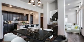 Boone Manor Gallery 8