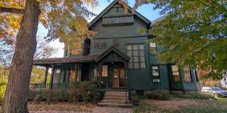 121 4th St NE Gallery 1