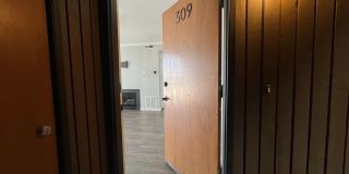 Take a Look at This 2 Bedroom 1 Bathroom Home in Salt Lake City Ut!! Gallery 14