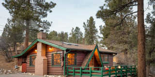 Cozy 2 Bedroom 1 Bathroom Home in Big Bear City Gallery 1