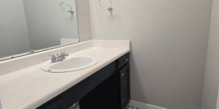 Top Floor 1 Bedroom in Littleton Gallery 5