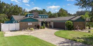 Waterfront Luxury Living – 4 Bed / 3 Bath – Over 2,600 Sq Ft Gallery 1