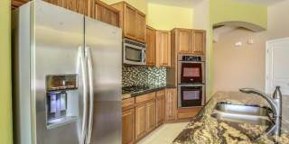 Gorgeous 4 bed 3 bath Single Level Home in Norterra Area Gallery 25