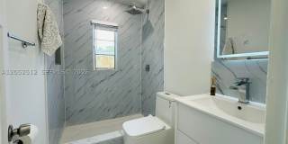 407 SE 14th Ct Gallery 9