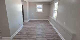 4211 Major Street Gallery 12