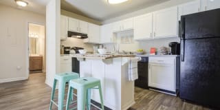 Quad Apartment Homes Gallery 10