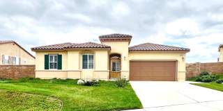 Beautiful 4 Bedroom, 2.5 Baths Single Family Home with 3 Car Tandem Parking Garage and Backyard with Hills and City View Gallery 1