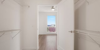 Quin + Nita Gallery 23