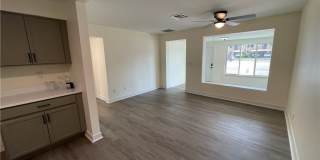 233 Cape Coral Parkway E Gallery 5