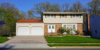 32 Eileen Way Gallery 1