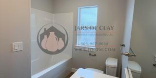 1329/1331 #2023-LL765 Gallery 40