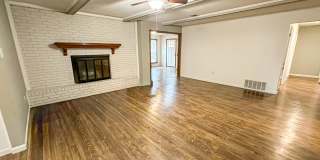 4 Bedroom, 2 Bathroom Home in Woodway, TX! Gallery 5