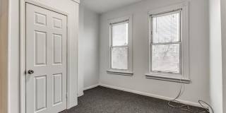 354 Ophelia Street Gallery 18