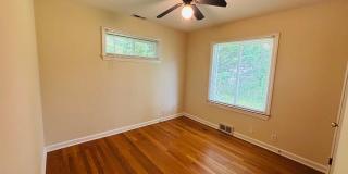 4 Bedroom 1 Bath House Gallery 13