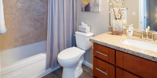 Vista Torre Gallery 26