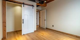 453 E Main Gallery 11