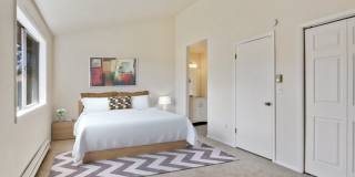 Four bedroom townhouse with easy access to all Boulder has to offer! Gallery 8
