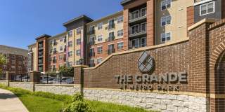 The Grande at Metropark Gallery 64