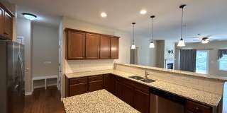 Spacious Home in Creekshire Village! Gallery 11