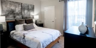 One Rocky Ridge Apartment Homes Gallery 9