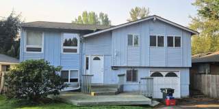 PRELEASING NOW: Large 6 bed/2 bath home! Gallery 1